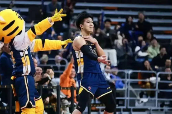 KAIYUNAPP下载-Karsa新星领先优势明显表现突出，美国队前途光明！比赛高潮迭起(英唐智控十大股东名单)