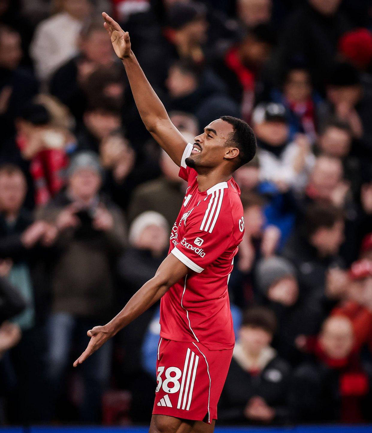 关于重磅！利物浦国际比赛日状态回暖休斯敦火箭关键时刻伤情更新，罗马围绕意甲队长鼓劲的信息