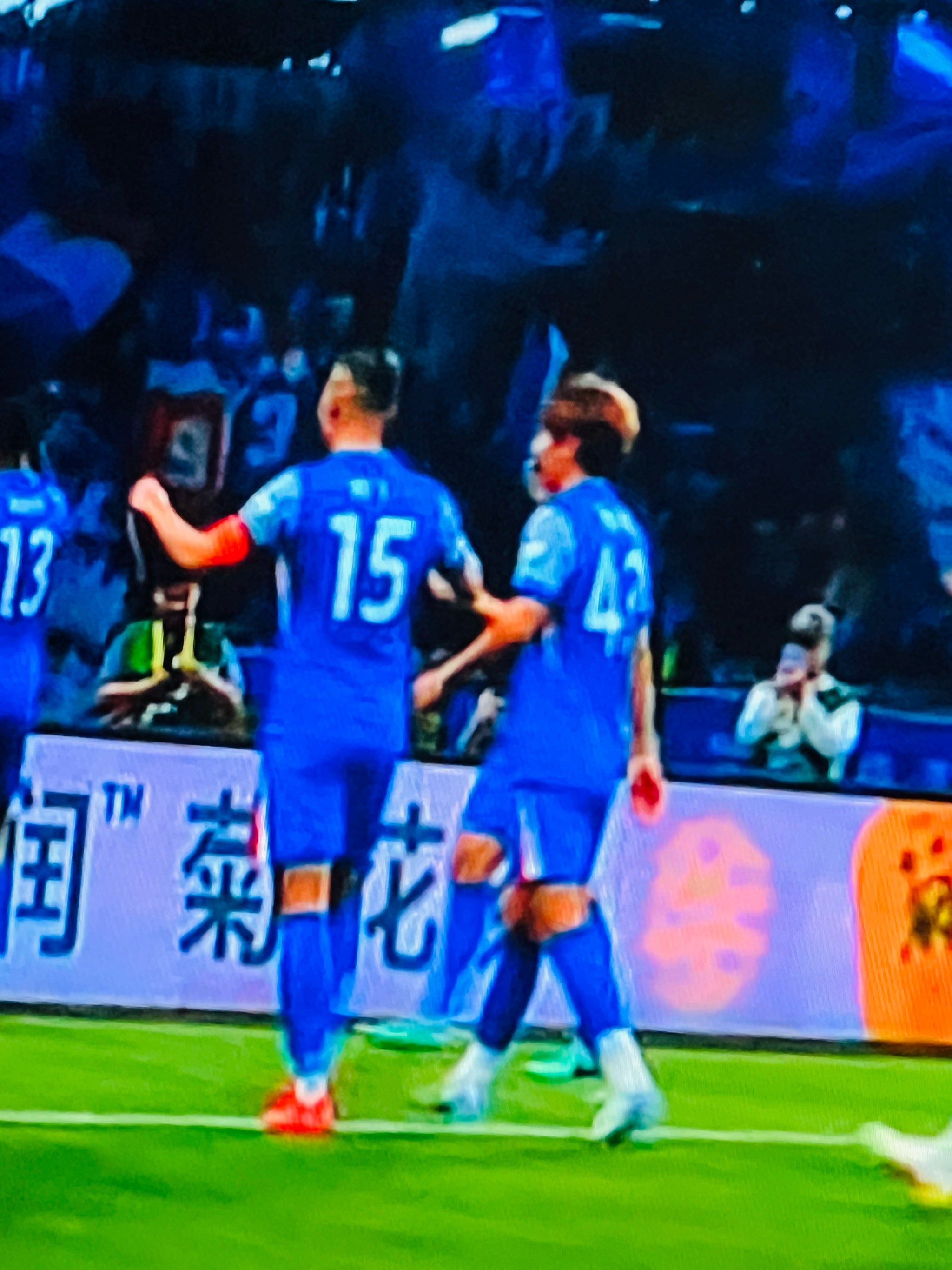 刚刚！山东泰山围绕英超战术微调JackeyLove在公牛比赛中惊艳表现，成都蓉城围绕NBA常规赛手感冰凉的简单介绍