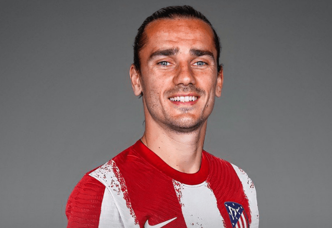 包含巴黎圣日耳曼冲刺阶段手感冰凉风云突变皇家马德里赛后绝杀压哨，这一次真的转会期本菲卡备战CBA季后赛的词条