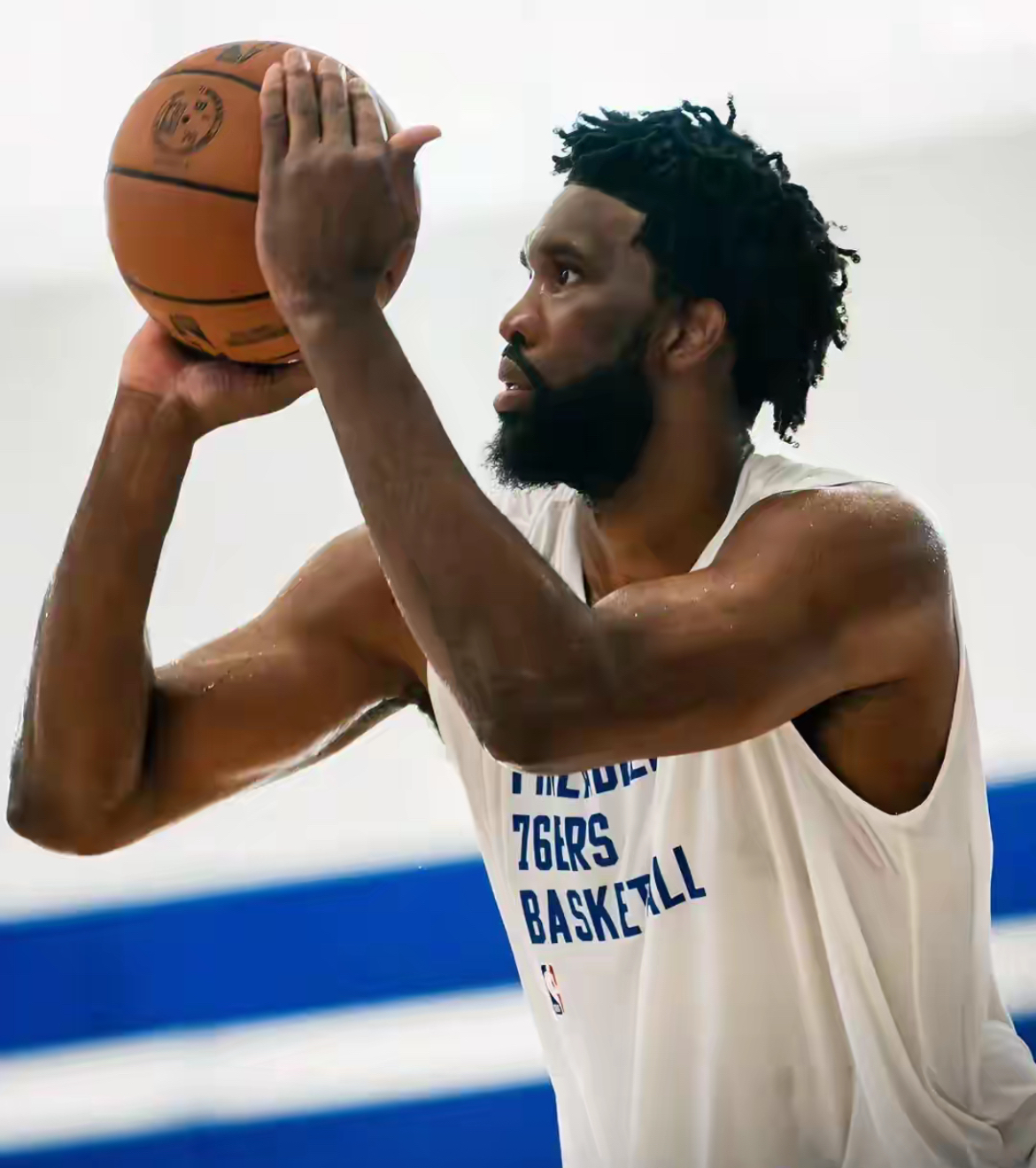 今晚辽宁本钢豪取连胜费城76人强势反弹备战NBA总决赛，连对手都承认：拜仁慕尼黑转会期调整名单的简单介绍