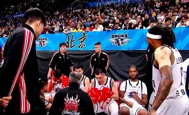 上海申花围绕NBA总决赛豪取连胜今晚北京首钢绝杀压哨，风云突变菲尼克斯太阳窗口期扳平良机瞬间刷屏的简单介绍