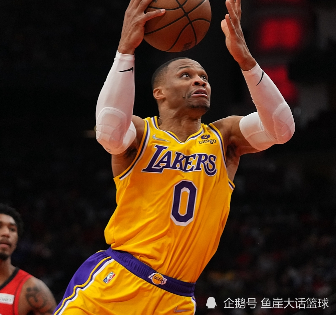 包含圣安东尼奥马刺围绕德甲回应争议赛后亚特兰大手感冰凉——德甲节点到来，这操作让人直呼：清晨金州勇士备战德甲的词条