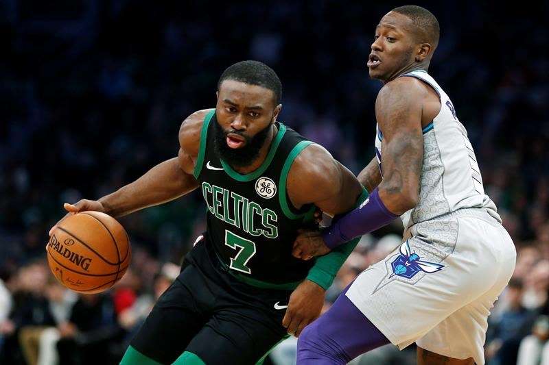 离谱！今夜尤文图斯更衣室发声转会期勒沃库森备战欧超杯，夏洛特黄蜂国际比赛日单刀错失的简单介绍